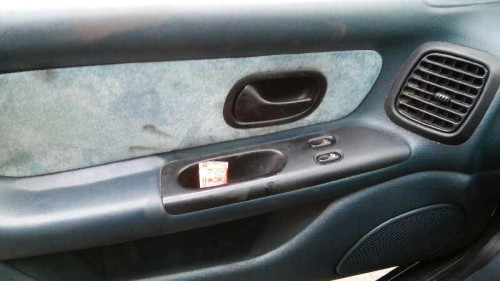  RENAULT LAGUNA (B56) 