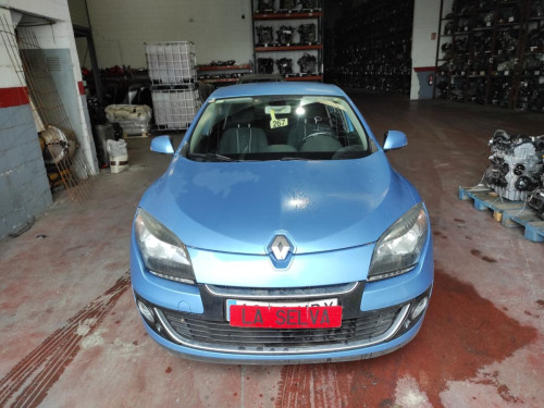 RENAULT MEGANE III BERLINA 5P — vehículo donante para recambios 