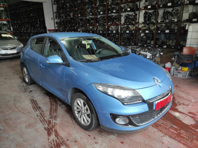 RENAULT MEGANE III BERLINA 5P