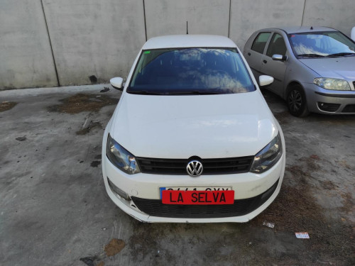 VOLKSWAGEN POLO V (6R1) — vehículo donante para recambios 