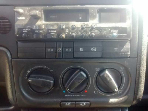  VOLKSWAGEN PASSAT BERLINA (3A2) 