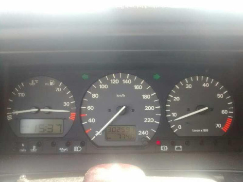  VOLKSWAGEN PASSAT BERLINA (3A2) 