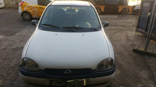  OPEL CORSA B 