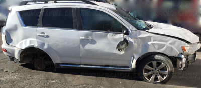 MITSUBISHI OUTLANDER (CW0)