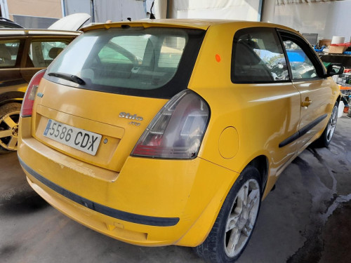 FIAT STILO (192) — vehículo donante para recambios 