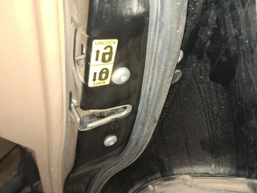 CERRADURA PUERTA TRASERA DERECHA Land Rover RANGE ROVER (LM) 