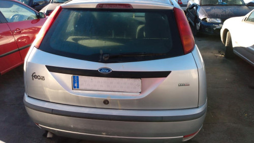  FORD FOCUS BERLINA (CAK) 