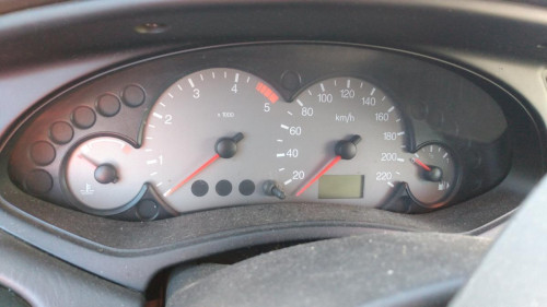  FORD FOCUS BERLINA (CAK) 