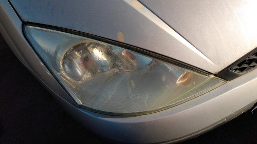  FORD FOCUS BERLINA (CAK) 