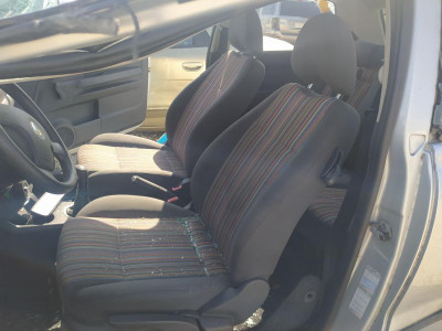 ASIENTO DELANTERO IZQUIERDO, VOLKSWAGEN, FOX (5Z1)(04.2005)