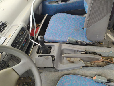 ENGANCHE CINTURON DELANTERO DERECHO, NISSAN, SERENA (C23M)