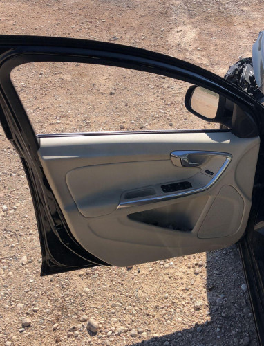 VOLVO V60 FAMILIAR — vehículo donante para recambios 