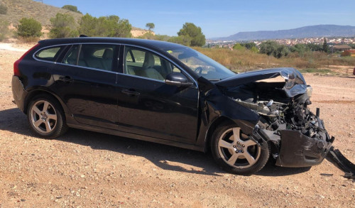VOLVO V60 FAMILIAR — vehículo donante para recambios 