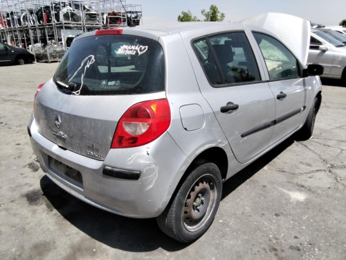 RENAULT CLIO III — автомобиль-донор на запчасти 