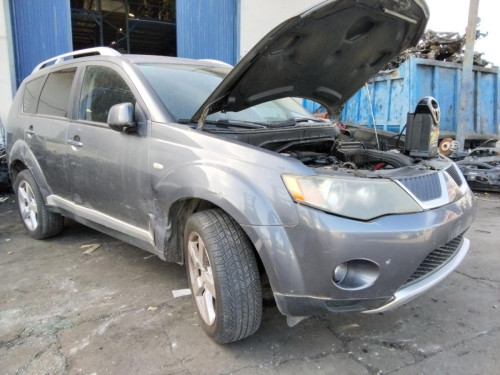  MITSUBISHI OUTLANDER (CW0) 