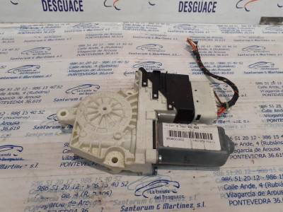 MOTOR ELEVALUNAS TRASERO DERECHO
