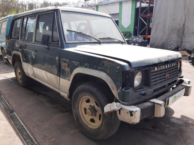 MITSUBISHI MONTERO (L040)