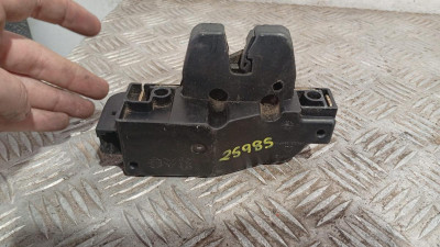 CERRADURA MALETERO / PORTON