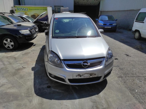 OPEL ZAFIRA B — vehículo donante para recambios 