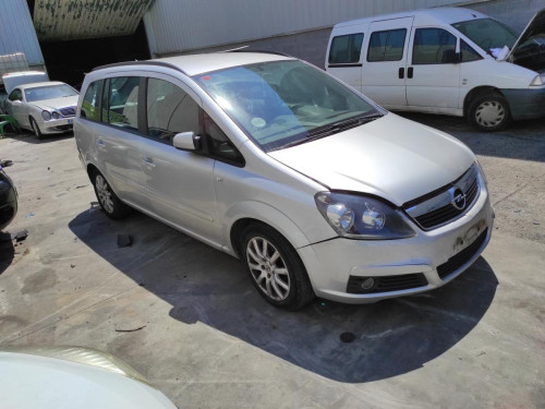 OPEL ZAFIRA B — vehículo donante para recambios 