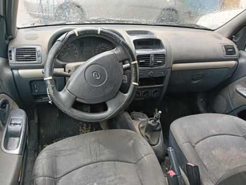 RENAULT CLIO II FASE II (B/CB0) — vehículo donante para recambios 