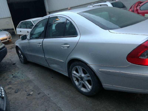 MERCEDES-BENZ CLASE E (BM 211) BERLINA — vehículo donante para recambios 