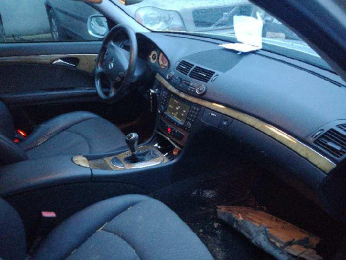 MERCEDES-BENZ CLASE E (BM 211) BERLINA — vehículo donante para recambios 