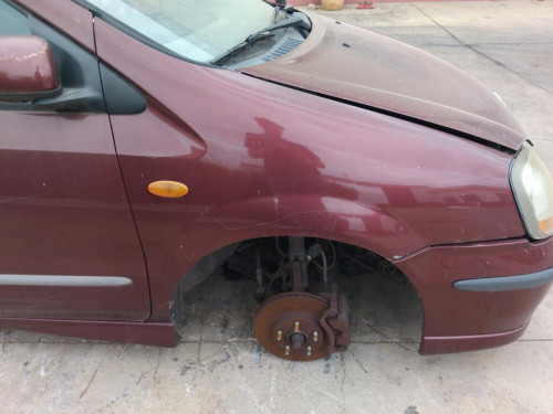 ALETA DELANTERA DERECHA Nissan Almera Tino (V10M)(05.2000->) NISSAN Almera Tino (V10M)(05.2000->) 