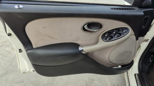 MG ROVER ROVER 75 (RJ) — vehículo donante para recambios 