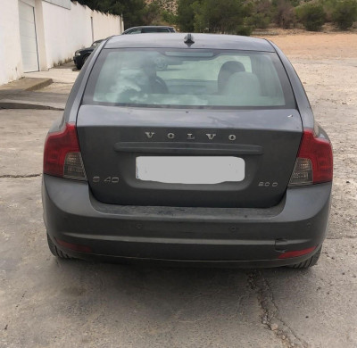 VOLVO S40 BERLINA