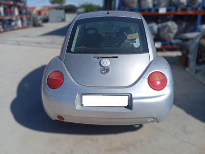 VOLKSWAGEN NEW BEETLE BERLINA (9C1/1C1)