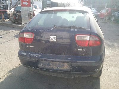 SEAT LEON (1M1)