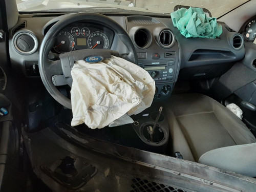 FORD FIESTA (CBK) — vehículo donante para recambios 