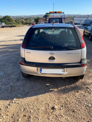 OPEL CORSA C — автомобиль-донор на запчасти 