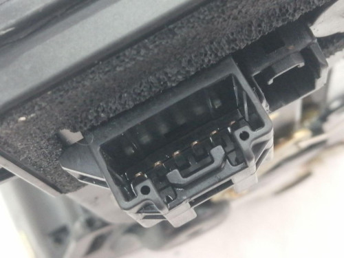 CERRADURA PUERTA DELANTERA DERECHA MAZDA 6 BERLINA (GG) 