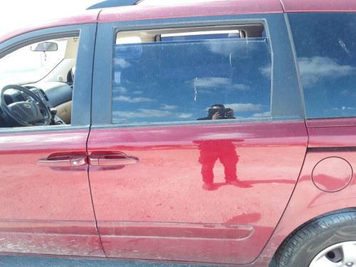 PUERTA TRASERA IZQUIERDA KIA CARNIVAL 