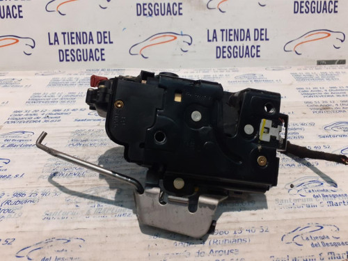  CERRADURA PUERTA DELANTERA DERECHA 