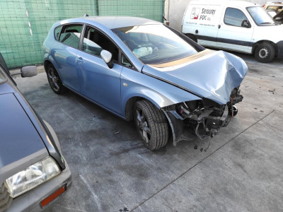 SEAT LEON (1P1)