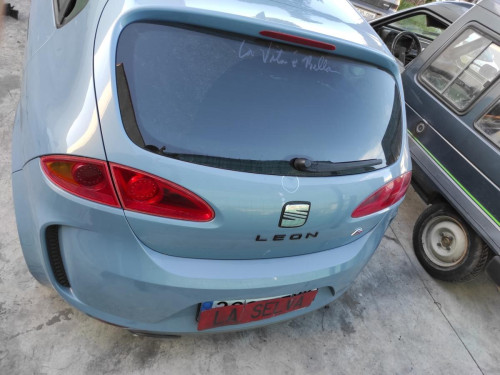 SEAT LEON (1P1) — vehículo donante para recambios 