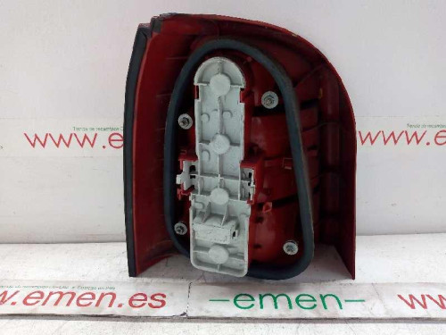  PILOTO TRASERO DERECHO AUDI A4 AVANT (B5) 