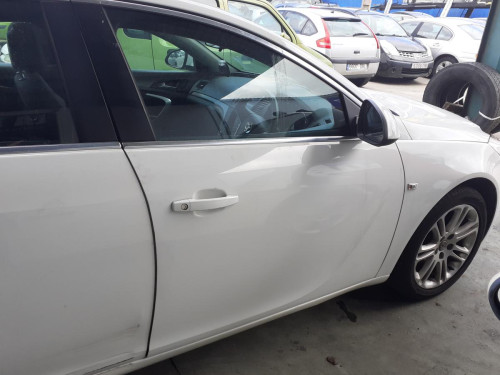 PUERTA DELANTERA DERECHA OPEL INSIGNIA BERLINA 