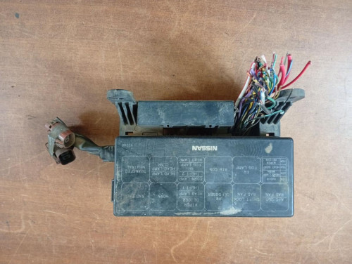 CAJA RELES / FUSIBLES Nissan PATROL GR (Y61) 