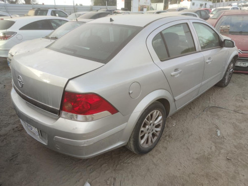  OPEL ASTRA H BERLINA 