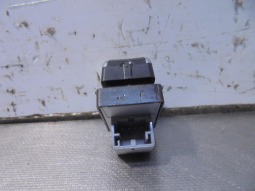  MANDO ELEVALUNAS DELANTERO DERECHO AUDI A6 AVANT (4G5) 