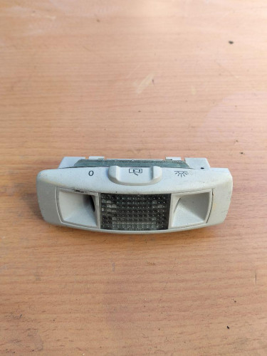 LUZ INTERIOR VOLKSWAGEN GOLF IV BERLINA (1J1)(10.1997) 