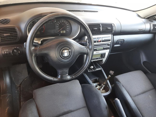  SEAT LEON (1M1) 