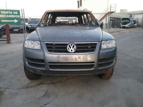  VOLKSWAGEN TOUAREG (7LA) 