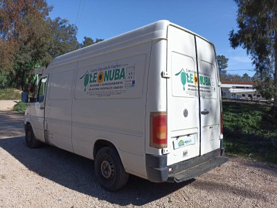 VOLKSWAGEN LT FURGÓN/COMBI