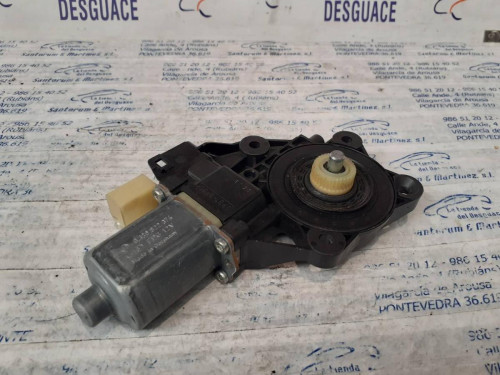  MOTOR ELEVALUNAS DELANTERO IZQUIERDO 