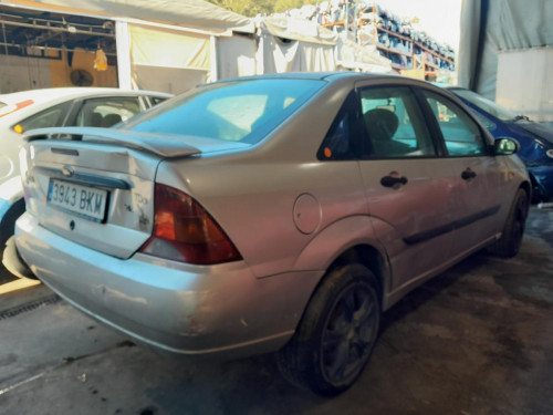  FORD FOCUS BERLINA (CAK) 